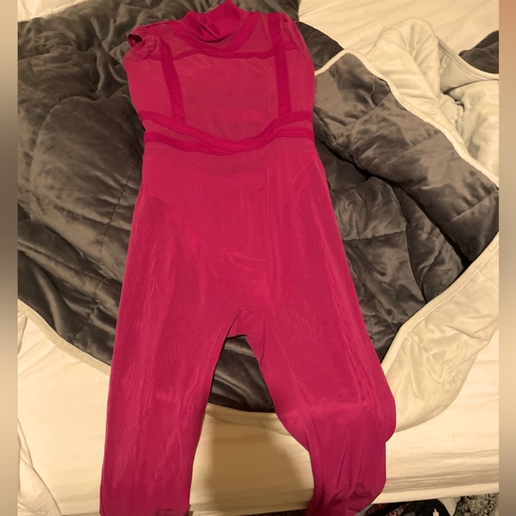 This is a jazz dance costume that was used once. - Picture 1 of 1